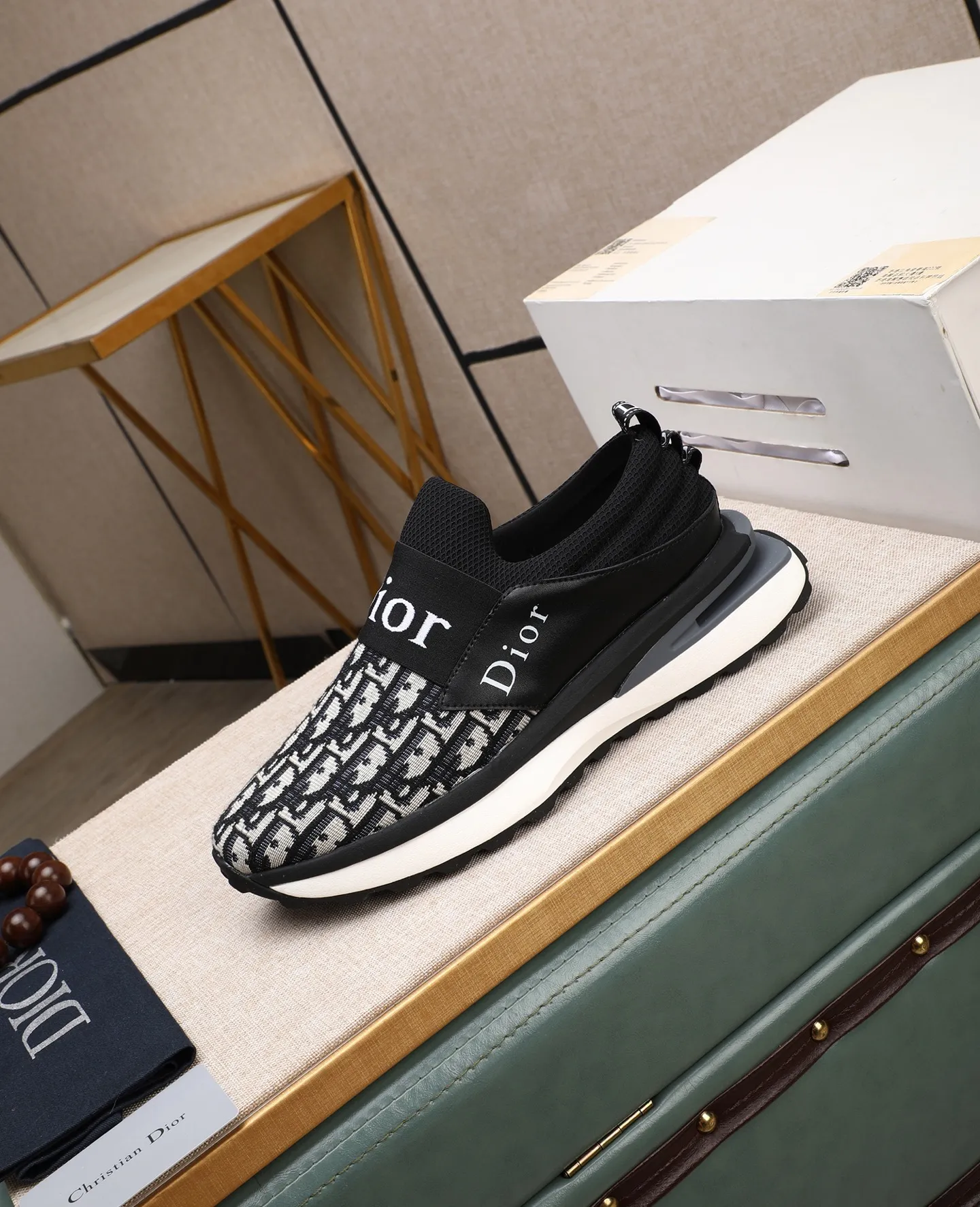 Men's men's shoes💰460 🌹🌹[Dior] 2025 latest model🙈original replica! 👟👟👟You can go to the top-notch workmanship. The upper is made of Italian 🇮🇹imported cowhide. The mesh lining is suitable for travel. The original replica outsole makes it suitable for all kinds of travel, showing low-key luxury. Let quality speak for itself. Color: Size: 38-44